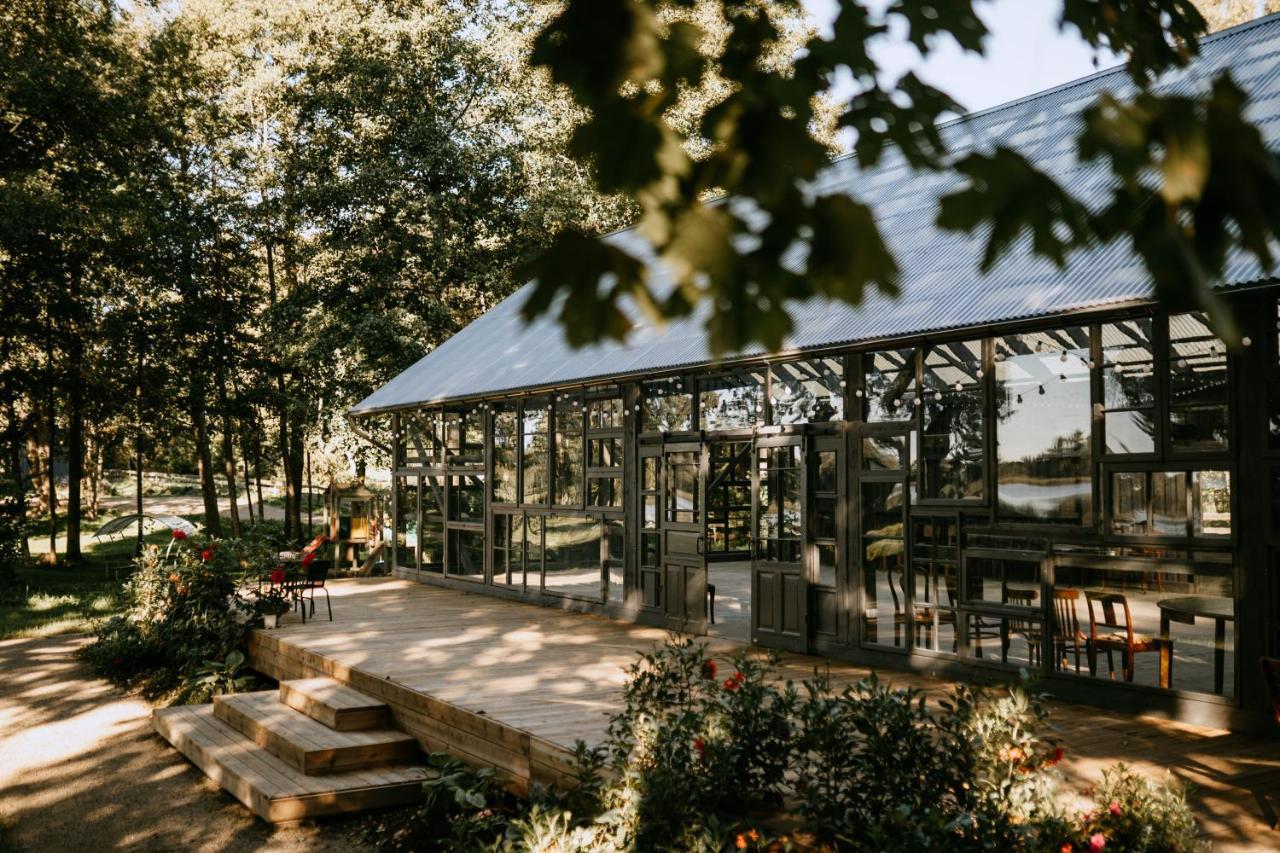 Dundurini Hotel Talsi Exterior photo